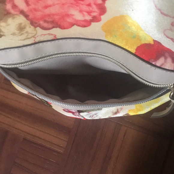 Floral Backpack๐ธ๐บ๐ผ - Picture 8 of 8